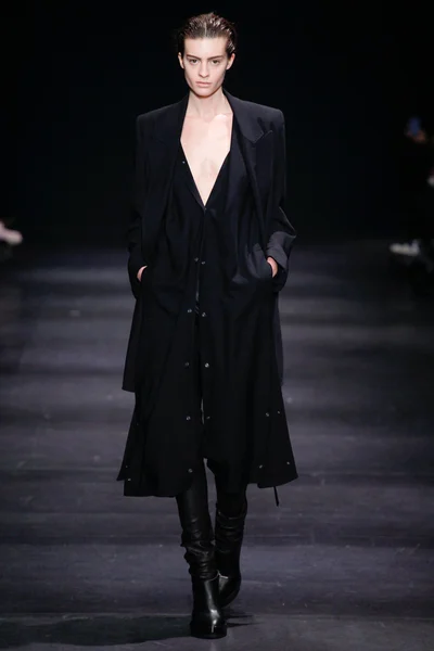 Look 13